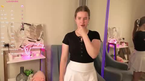 Milly online show from 09-25-25, 02:54