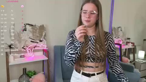 Milly online show from 10-09-25, 03:10