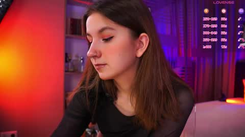 Frances  Next streams Thu Fri Sat 8am -  4pm GMT3 online show from 03-10-26, 05:45