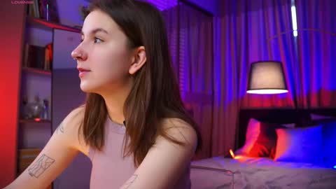 Frances  Next streams Thu Fri Sat 8am -  4pm GMT3 online show from 03-22-26, 05:44