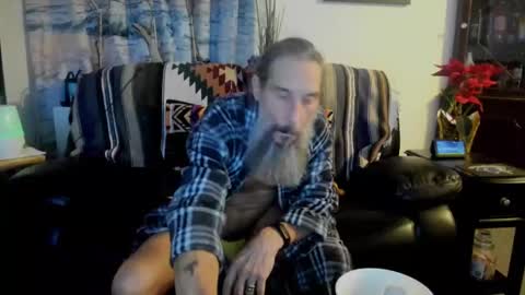 mindphuk online show from 12-31-24, 04:16