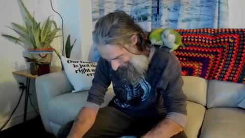 Snapshot of mindphuk chatting on 11-08-25, 11:25 mindphuk online show from 11-08-25, 11:25