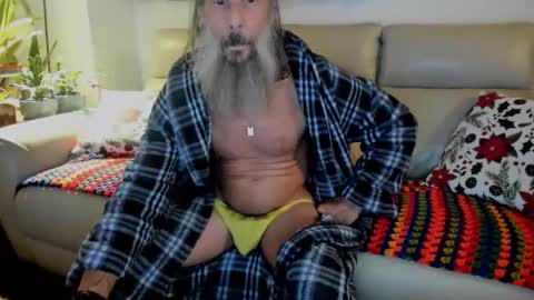 Snapshot of mindphuk chatting on 11-26-25, 02:45 mindphuk online show from 11-26-25, 02:45