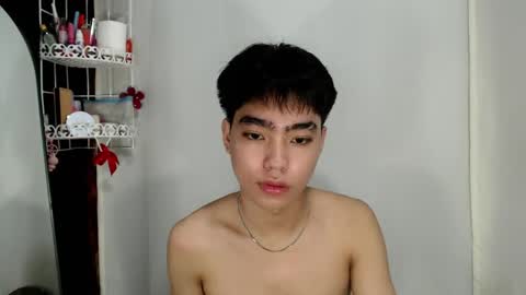 mingkla_man online show from 04-12-26, 10:59