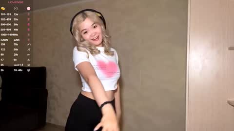 Kate online show from 10-11-25, 06:45
