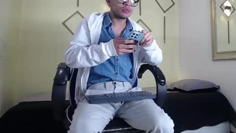 Snapshot of minho_reyes chatting on 12-03-25, 12:58 Minho Reyes online show from 12-03-25, 12:58