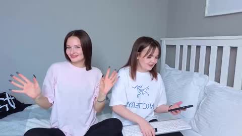 KarinaLeila online show from 09-24-25, 06:28