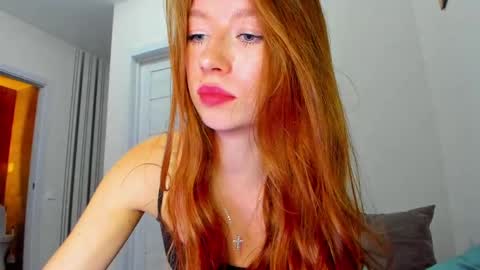 Snapshot of minidiva_ chatting on 06-01-26, 07:37 Amelia online show from 06-01-26, 07:37