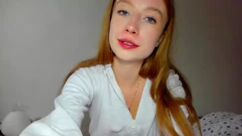 Snapshot of minidiva_ chatting on 07-11-26, 10:11 Amelia online show from 07-11-26, 10:11