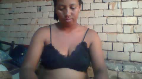 Snapshot of minie4tina chatting on 01-10-25, 06:53 Minie4Tina online show from 01-10-25, 06:53