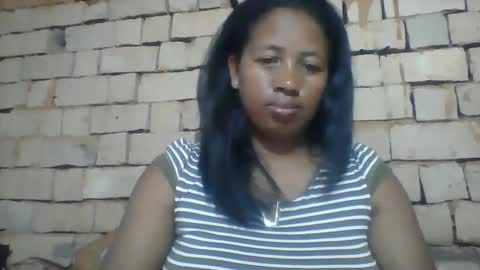 Snapshot of minie4tina chatting on 01-15-25, 05:29 Minie4Tina online show from 01-15-25, 05:29