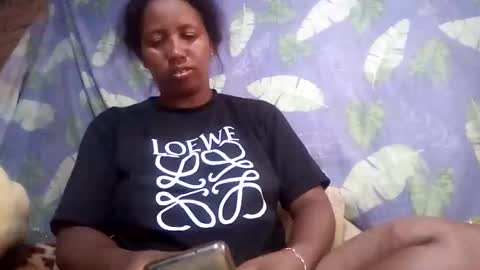 Snapshot of minie4tina chatting on 03-05-25, 10:44 Minie4Tina online show from 03-05-25, 10:44