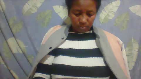 Snapshot of minie4tina chatting on 03-10-25, 03:56 Minie4Tina online show from 03-10-25, 03:56