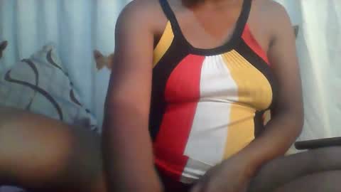 Snapshot of minie4tina chatting on 10-30-25, 06:59 Minie4Tina online show from 10-30-25, 06:59