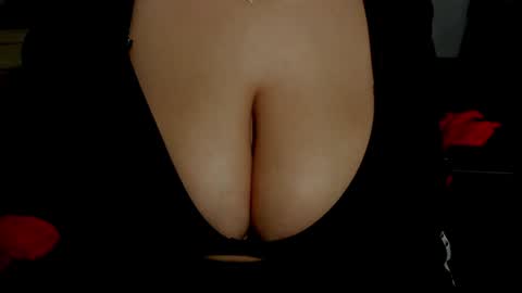 minka0 online show from 12-10-24, 09:11