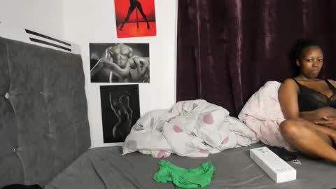 minlavine online show from 10-08-25, 06:27