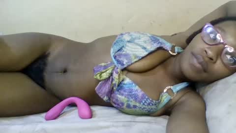 Snapshot of minlavine chatting on 07-14-26, 10:32 minlavine online show from 07-14-26, 10:32