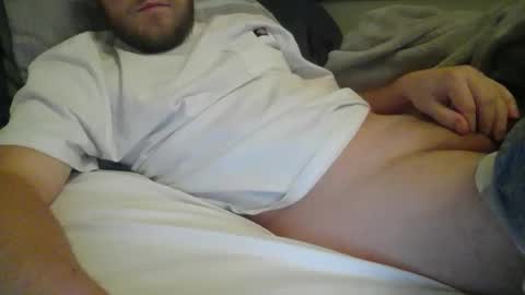 Minnesota Guy online show from 12-21-24, 02:41