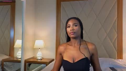 Snapshot of minni_selena chatting on 11-28-25, 03:58 minni selena online show from 11-28-25, 03:58