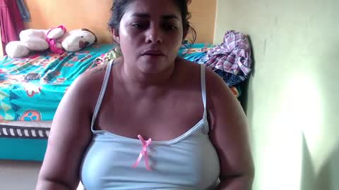 Snapshot of minnie_bbw69 chatting on 09-18-25, 11:56 Andrea online show from 09-18-25, 11:56