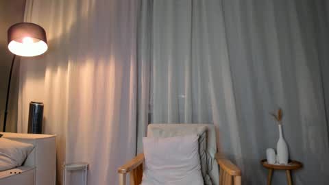 minnie_jin online show from 11-30-25, 01:59