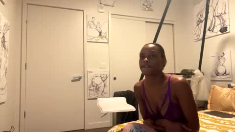 minniehunney online show from 01-13-25, 10:36