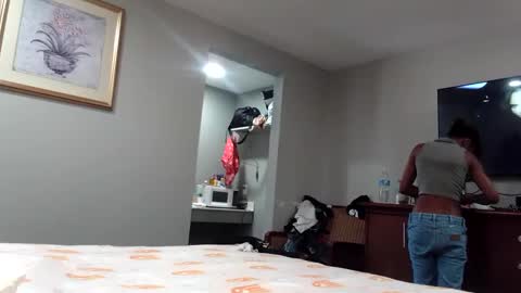 minniehunney online show from 09-13-25, 10:42