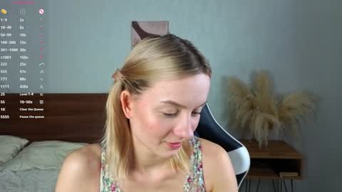 Snapshot of minnietammy chatting on 10-10-25, 01:04 Mary is here 3 My favorite patterns 77143222321Try my private online show from 10-10-25, 01:04