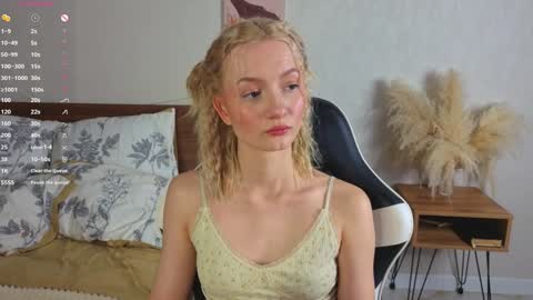 Snapshot of minnietammy chatting on 10-21-25, 11:05 Mary is here 3 My favorite patterns 77143222321Try my private online show from 10-21-25, 11:05