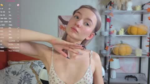 Snapshot of minnietammy chatting on 11-22-25, 11:15 Mary is here 3 My favorite patterns 77143222321Try my private online show from 11-22-25, 11:15