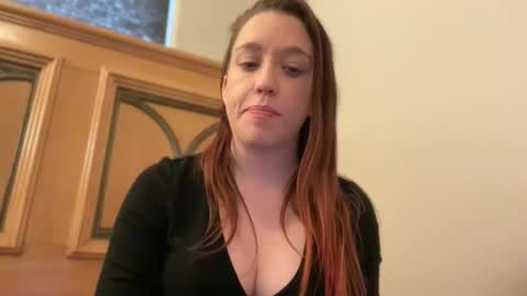 Snapshot of minnyminx chatting on 02-05-26, 02:11 Minx online show from 02-05-26, 02:11