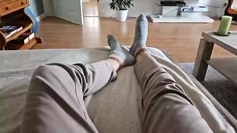 Snapshot of minongi chatting on 11-12-25, 02:06 Jesse J. online show from 11-12-25, 02:06