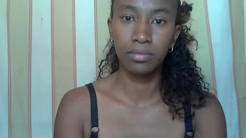 minouch211907 online show from 02-18-25, 11:11