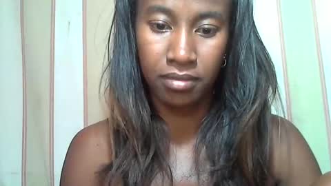 minouch211907 online show from 03-07-25, 12:12