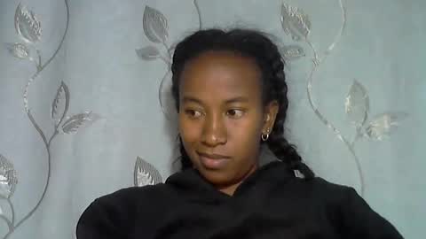 minouch211907 online show from 03-11-26, 12:16