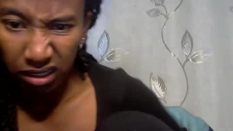 minouch211907 online show from 04-21-26, 02:51