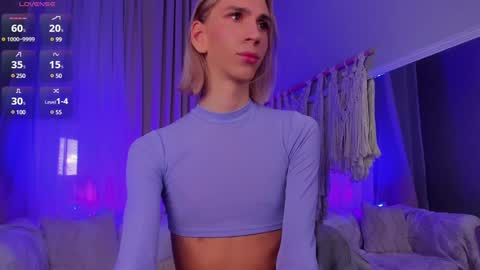 Snapshot of mintlackey chatting on 12-06-24, 06:48 Lianna online show from 12-06-24, 06:48