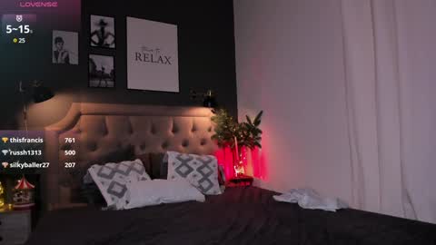 Snapshot of mintlackey chatting on 12-16-24, 03:40 Lianna online show from 12-16-24, 03:40