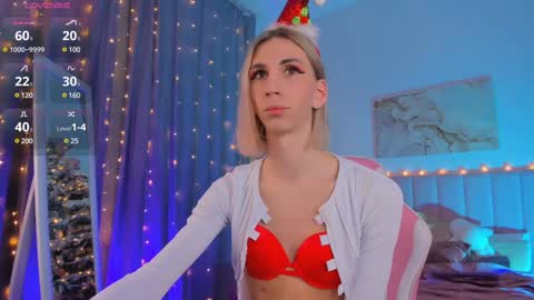 Snapshot of mintlackey chatting on 12-18-24, 07:36 Lianna online show from 12-18-24, 07:36