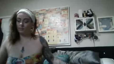 Snapshot of minxss chatting on 05-26-26, 02:29 minxss online show from 05-26-26, 02:29