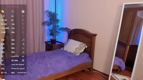 Snapshot of mioflare chatting on 11-11-25, 02:33 Mio online show from 11-11-25, 02:33