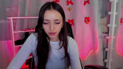 Snapshot of mipsymipson chatting on 12-21-24, 02:47 NEXT STREAM NOVEMBER 27282930 online show from 12-21-24, 02:47
