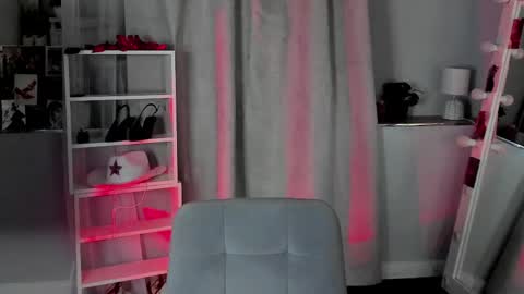 Snapshot of mipsymipson chatting on 04-26-26, 09:07 NEXT STREAM NOVEMBER 27282930 online show from 04-26-26, 09:07