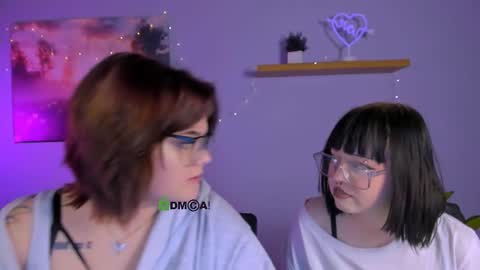 Snapshot of mira_cool_ chatting on 12-13-25, 07:53 Darling Mira online show from 12-13-25, 07:53