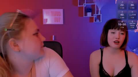 Snapshot of mira_cool_ chatting on 03-08-26, 09:40 Darling Mira online show from 03-08-26, 09:40