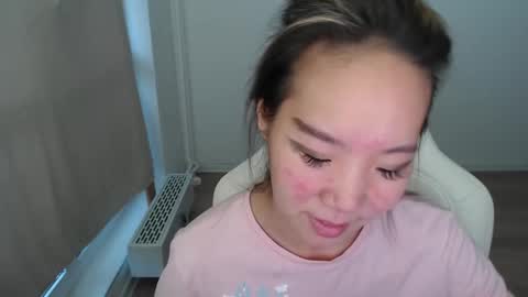 mira_g online show from 11-06-25, 09:54