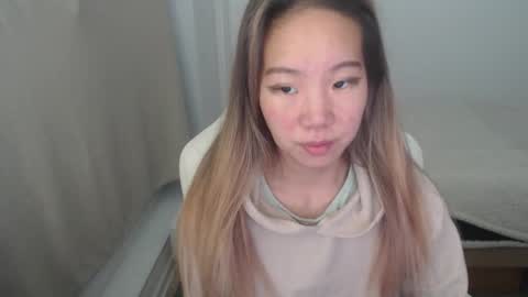 mira_g online show from 11-25-25, 01:22