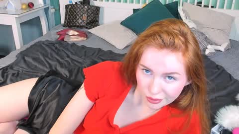 Snapshot of mira_glace chatting on 02-07-25, 12:50 Mira3 online show from 02-07-25, 12:50