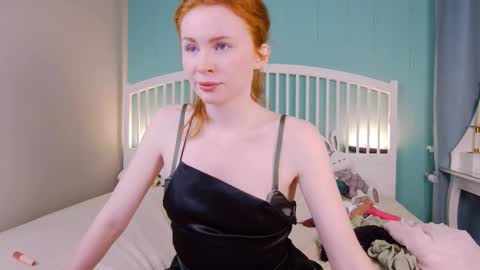 Snapshot of mira_glace chatting on 03-07-25, 01:29 Mira3 online show from 03-07-25, 01:29