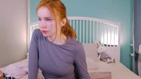 Snapshot of mira_glace chatting on 03-08-25, 11:37 Mira3 online show from 03-08-25, 11:37